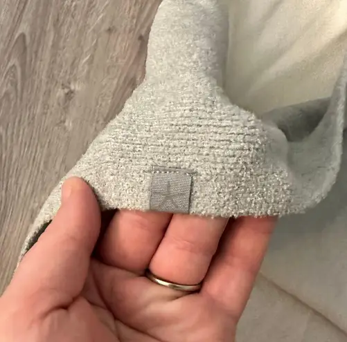 Barefoot Dreams Shaw