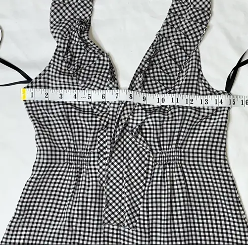 BCBGMAXAZRIA BCBG Sleeveless Halter V-Neck Ruffle Gingham Checkered Silk Top Black & White XS