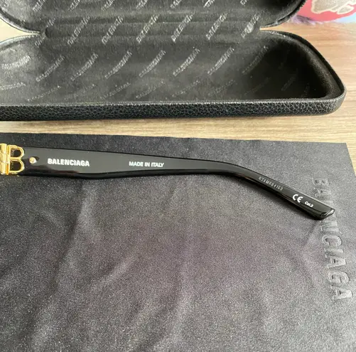 Balenciaga Sunglasses | Model BB0135SA Last Offer