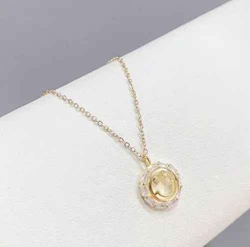 Smiley Face Necklace Gold