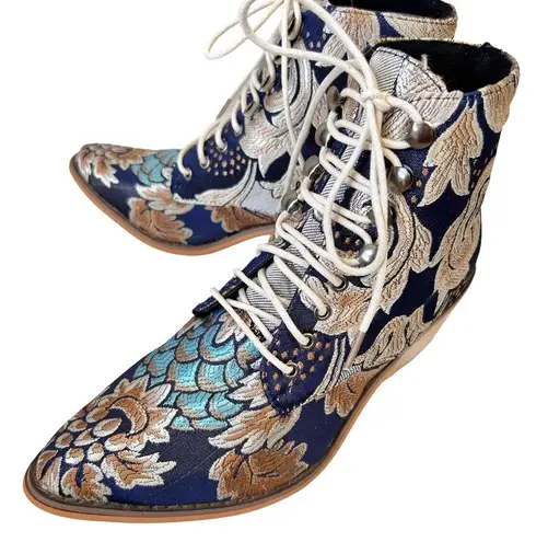 Vintage Satin Floral Embroidered Block Heel Cowboy Ankle Booties Blue Size 7