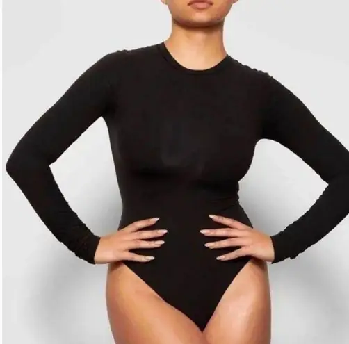 SKIMS Fits Everybody Long Sleeve Bodysuit XS