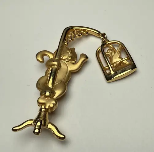 Signed JJ Cat Climbing Bird Cage Stand Gold Tone Brooch Pin Jonette Jewelry