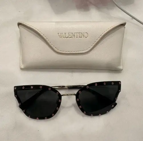 Valentino Cat Eye Crystal Embellished Acetate And Gold Tone Sunglasses Authentic Black