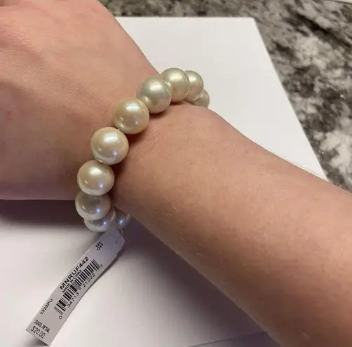 Monet NWR MRSP $20 Signed  Faux Pearl Bead / Beaded Stretchy Stretch Bracelet