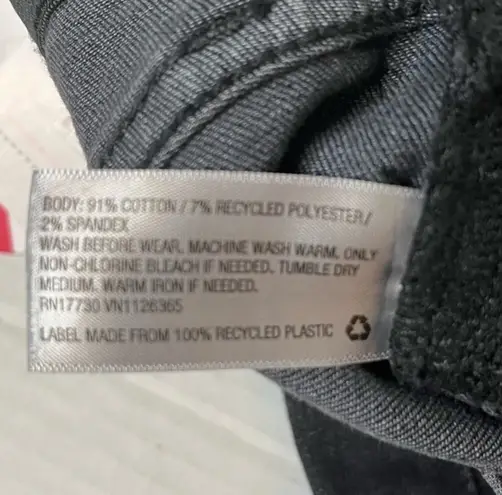 Isabel Maternity Side Inset Panel Black Midi Jean Raw Hem Shorts Size 00/24 New!