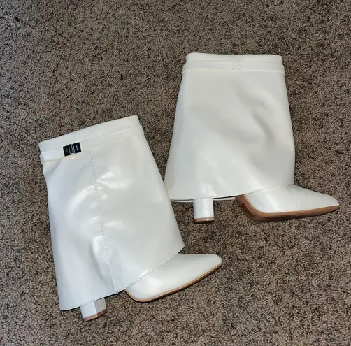 Pretty Little Thing Cream Buckled Booties 