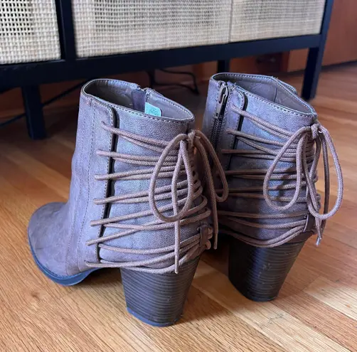 American Eagle Rope Detailed Brown Heeled Booties