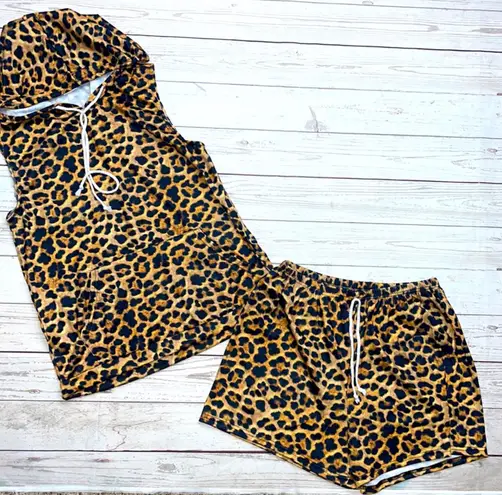 Size Small cheetah outfit Multi