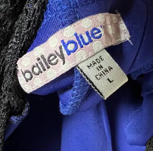 Bailey blue CLEARANCE! Lace Front Bodycon/Sheath Dress Size L EUC