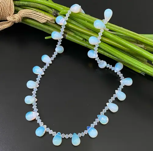 Opalite Teardrop Top Drilled Beaded 18” Necklace W/ Sterling Silver Clasp 32g. White