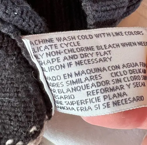 IZOD Black And White Quarter Zip Sweater Christmas/Holiday Sweater Size Medium