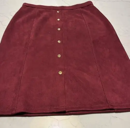 Retrology size small wine red suede feel skirt