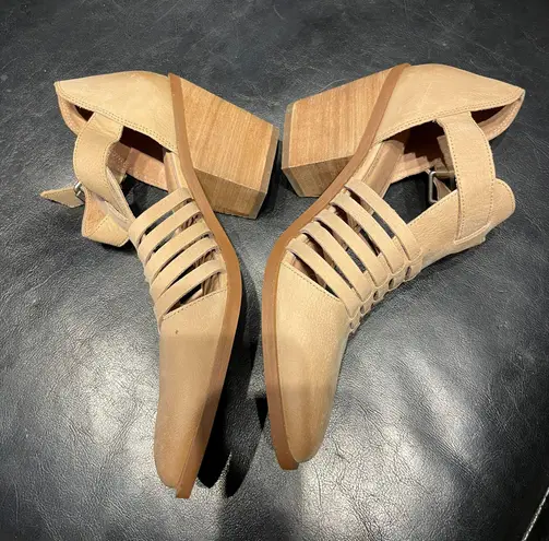 Caslon NWOT Nude Neutral Cutouts Breatheable All LEATHER Laser perforated Cutoffs Ankle Booties