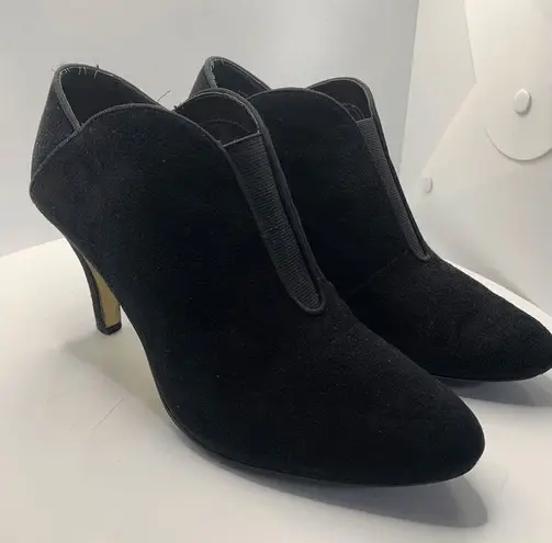 Adrienne Vittadini Black Suade Heel