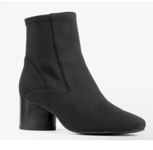 Donald Pliner New! Gaiged Black Ankle Booties Sz 6 $268