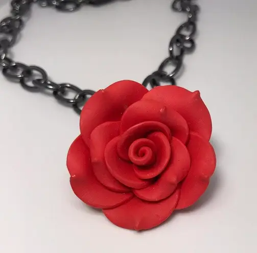 Red Rose Gun Metal Gothic Necklace New