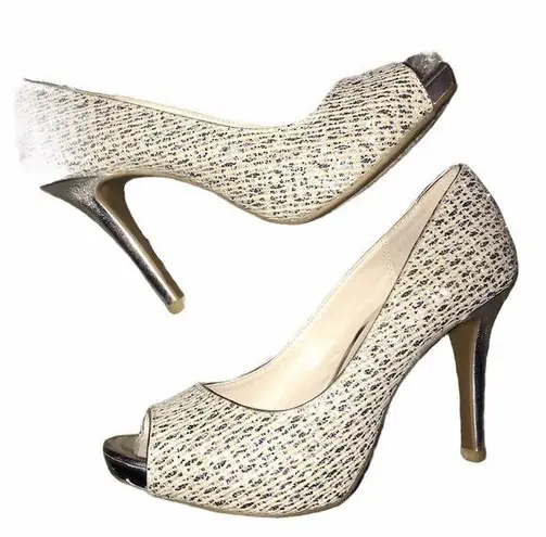 Audrey Brooke  Quillan Peep Toe Pumps