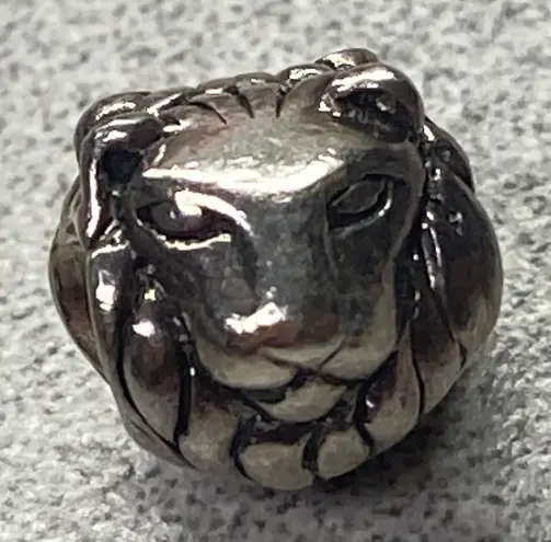 Chamilia Sterling Silver Lion Head Charm Bead 925 Country Farmhouse Animal Lover