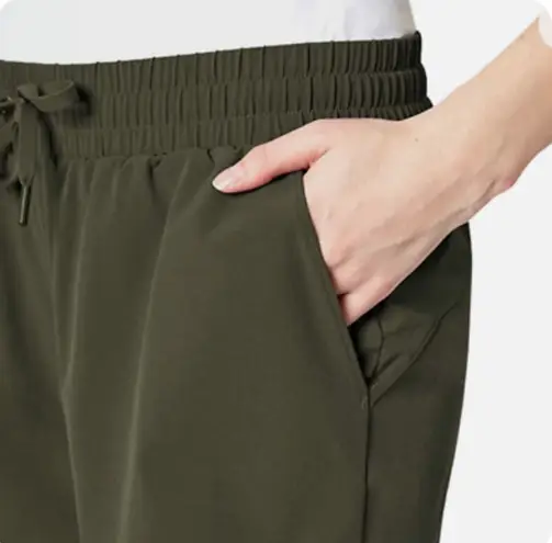 Mondetta Stretch Woven Performance Short