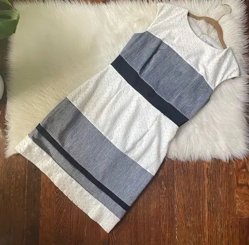 Sandra Darren Textured Striped Sheath Dress Sleeveless by Size 8