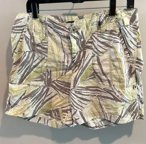 Calvin Klein Jeans  8 Medium Palm Print Roll Tab Shorts