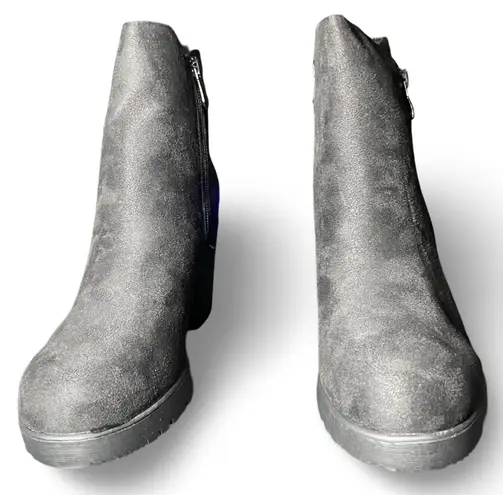 DREAM PAIRS Zoey 2, Low Heel Chunky Ankle Boots, Faux Suede, Size 8.5, NWB Black