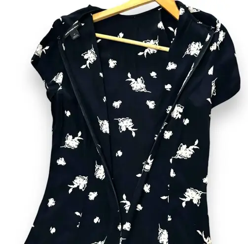 Something Navy Black Cream Floral Easy Flirty Mini Dress - Medium