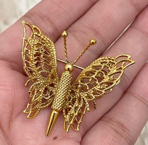Monet Vintage  Gold Filigree 3D Butterfly Brooch - Image 9