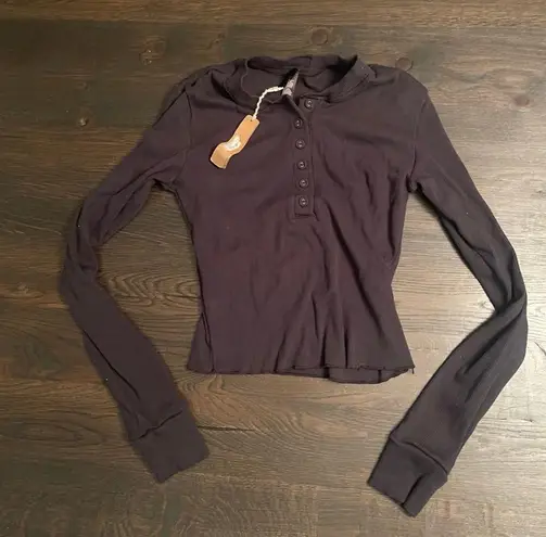 SKIMS NWT  Ribbed Crop Long Sleeve BLACK M