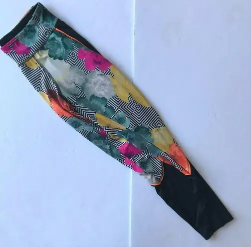Energie Leggings Junior Girls Medium Black Floral Abstract Polyester Spa…