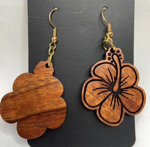Hand Crafted Wood Hibiscus Laser Cut Dangle Pierced Hawaiian Island Earrings NEW