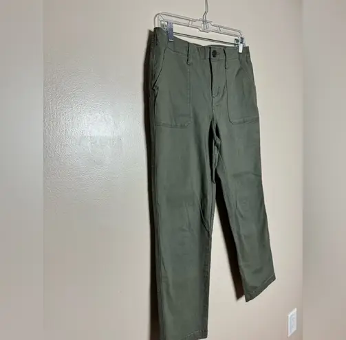 1822 SALE! Khaki Green Cropped Utility Pants Size 8 EUC