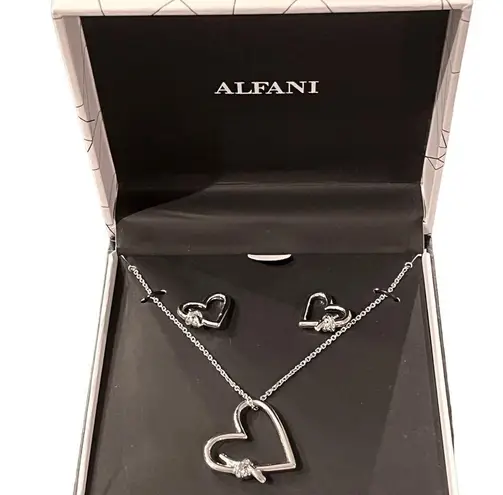 Alfani NEW  NECKLACE & EARRINGS Silver-Tone Knotted Heart Pendant Jewelry Boxed