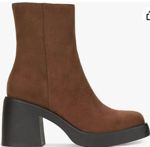 Sun and Stone Women’s Elegant Brown Heeled Boots Size 7.5