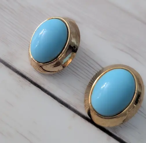 Vintage Clip On Earrings Gold Tone & Turquoise Tone Stylish Statement Blue