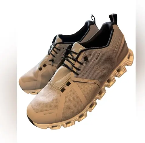 On women’s size 9 cloud 5 sneakers Black