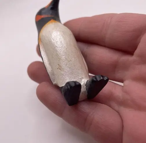 Handmade Hand Crafted Wood Costume Jewelry Brooch Pin Penguin Bird