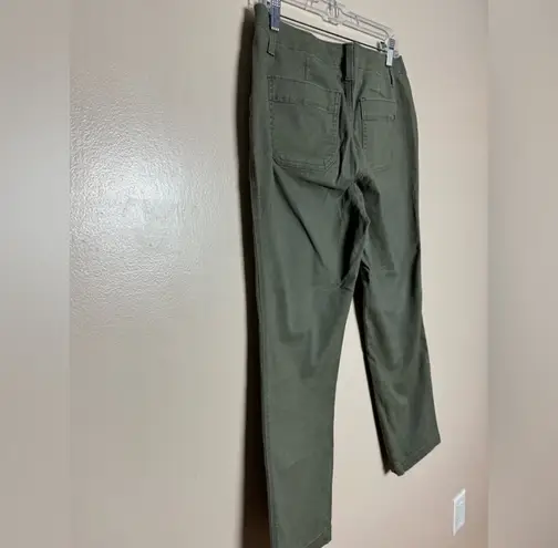 1822 SALE! Khaki Green Cropped Utility Pants Size 8 EUC