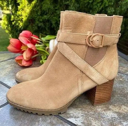 Blondo Tan Suede Tamzin Waterproof Heeled Ankle Bootie neubuck leather