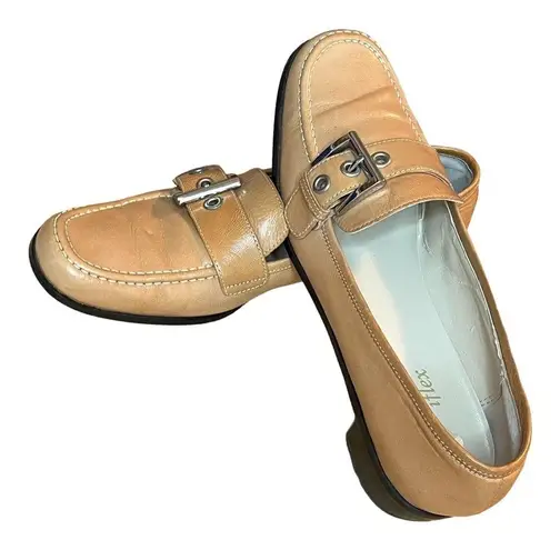 Anne Klein AK  IFLEX LEATHER BUCKLE TAN HEEL LOAFERS SIZE 7