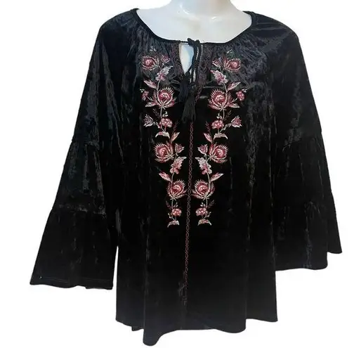 cupio  Top Crushed Velvet Embroidered Peasant Tie Neck 3/4 Sleeve Size Large NWOT