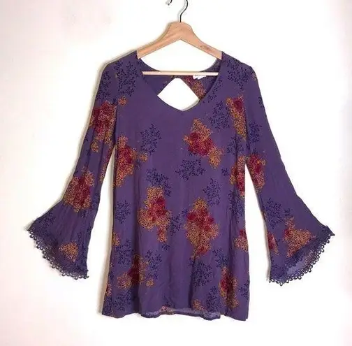 Mason & Belle  ladies long belle sleeves floral blouse size XS