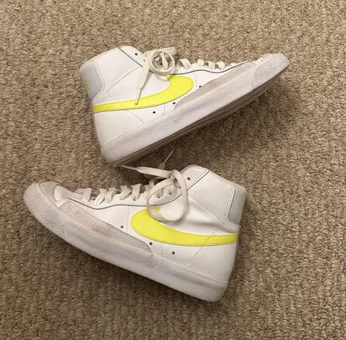 Nike Blazer Mid 77