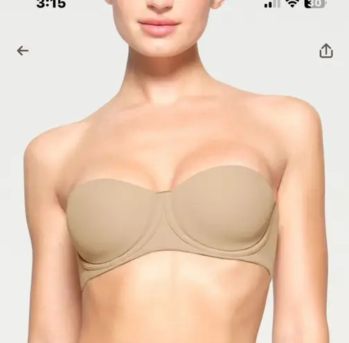 SKIMS NWT  Fits Everybody Strapless Bra SAND 32A