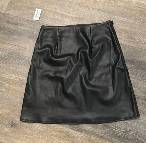 Old Navy NWT  leather skirt