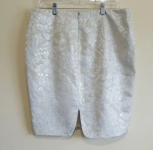 Forever 21  Cream Metallic Pencil Skirt Sz 10