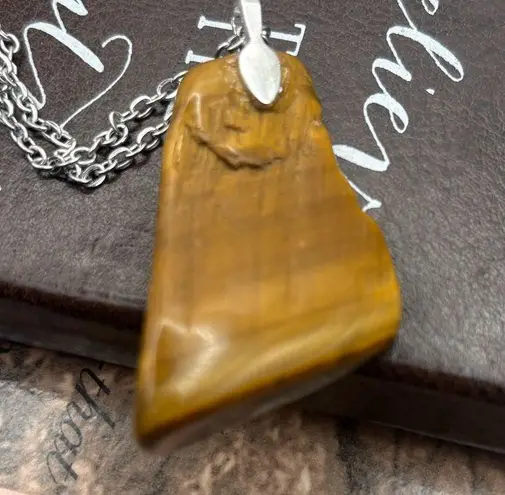 Handmade Tiger’s Eye Pendant Necklace – Oregon Coast Tumbled Crystal 18”