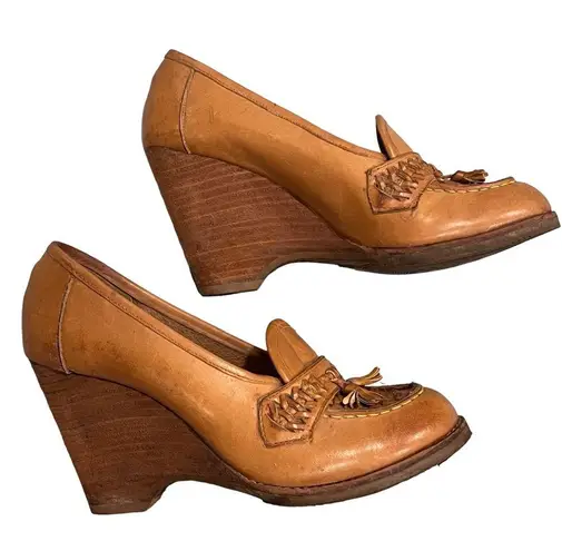 Wild Pair Vintage 70’s Brown Leather Wedge Loafers