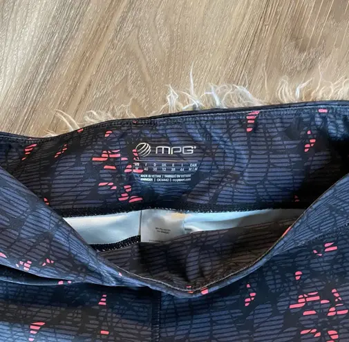 MPG Sport Active Capri Leggings